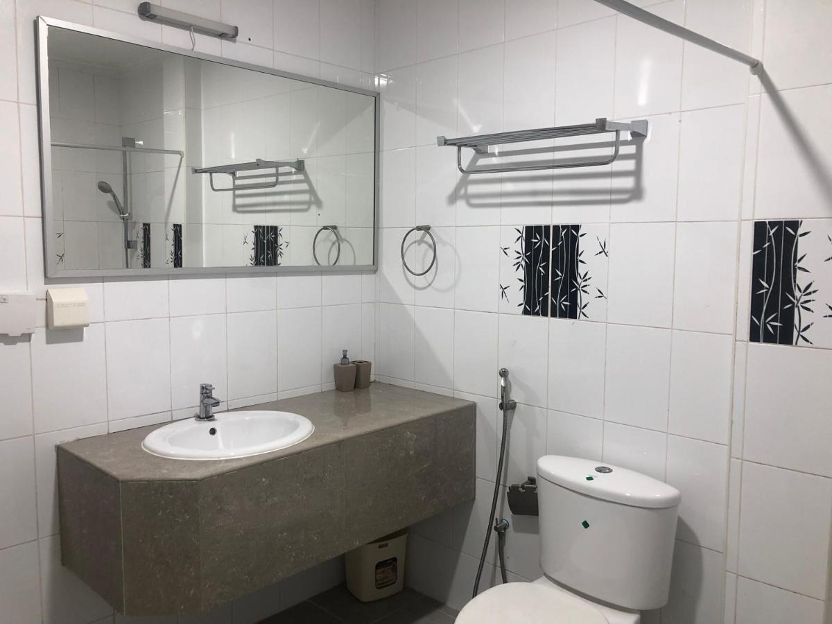 The G Ten Holiday Inn Hulhumale Εξωτερικό φωτογραφία